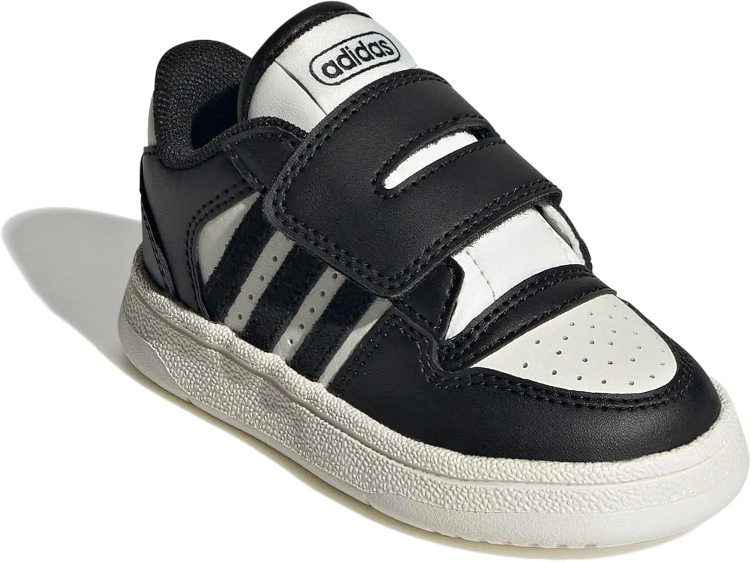 adidas Baby-Boy's Turnaround Basketball Sneaker