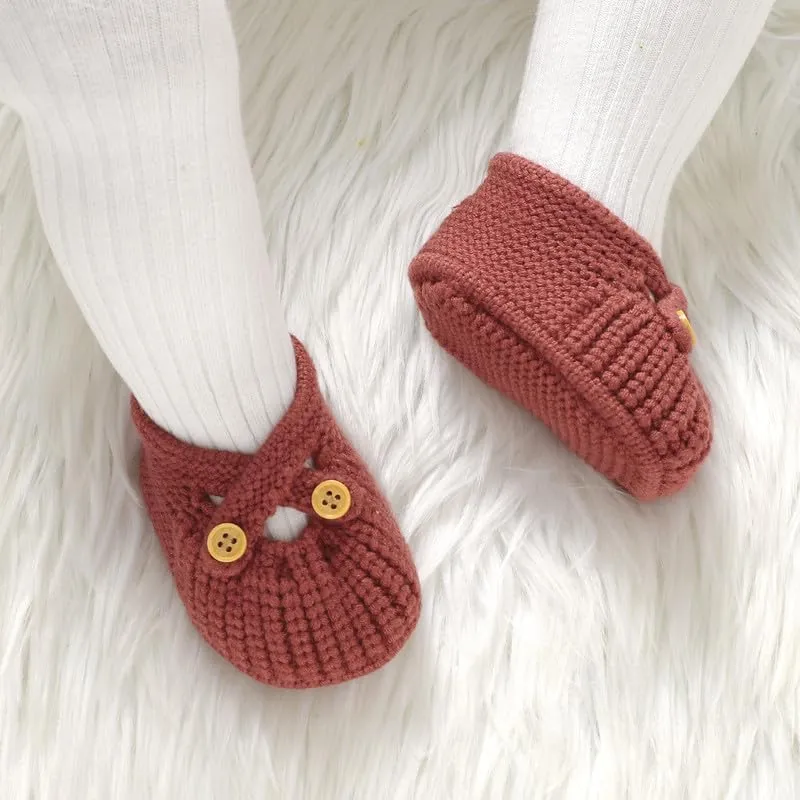 Baby Booties Newborn Babe First Walkers Non-Slip Stay On Boots Crib Shoes Sock Warm Knit Booties