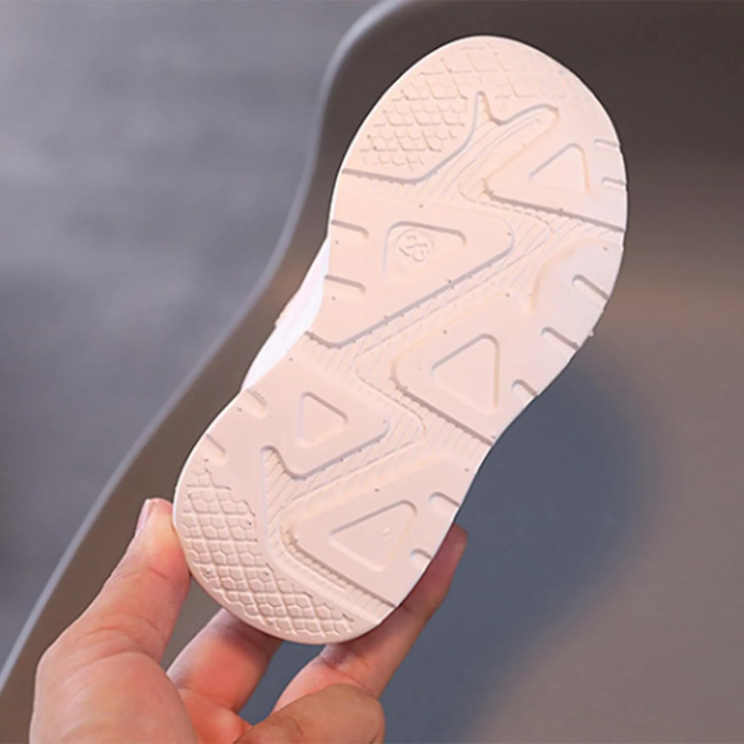 Baby Girls Cute artoon Light Up Sneaker Toddler Open Toe Led Soft Sole Sport Shoes Infant First Walking Non Slip Shoes