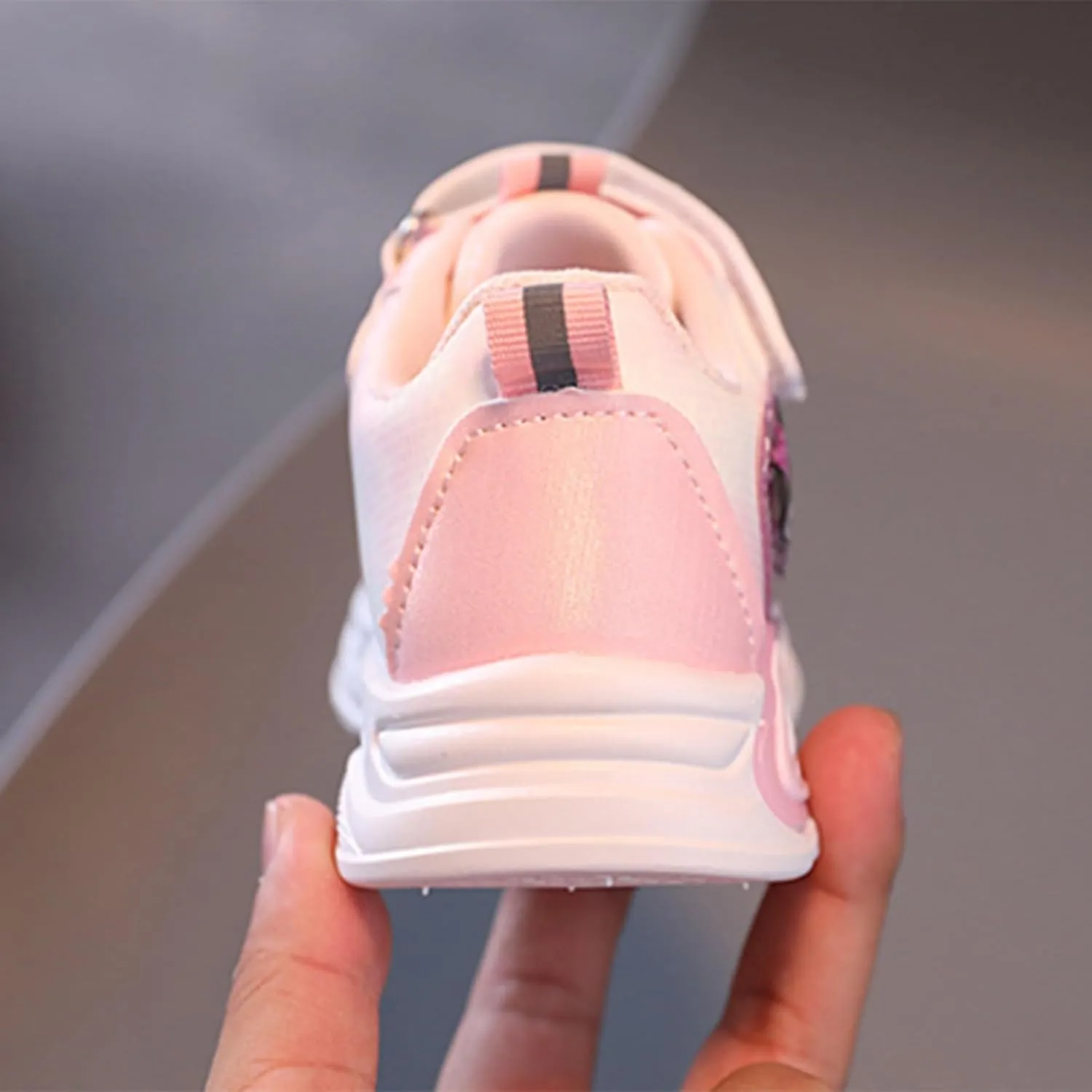 Baby Girls Cute artoon Light Up Sneaker Toddler Open Toe Led Soft Sole Sport Shoes Infant First Walking Non Slip Shoes