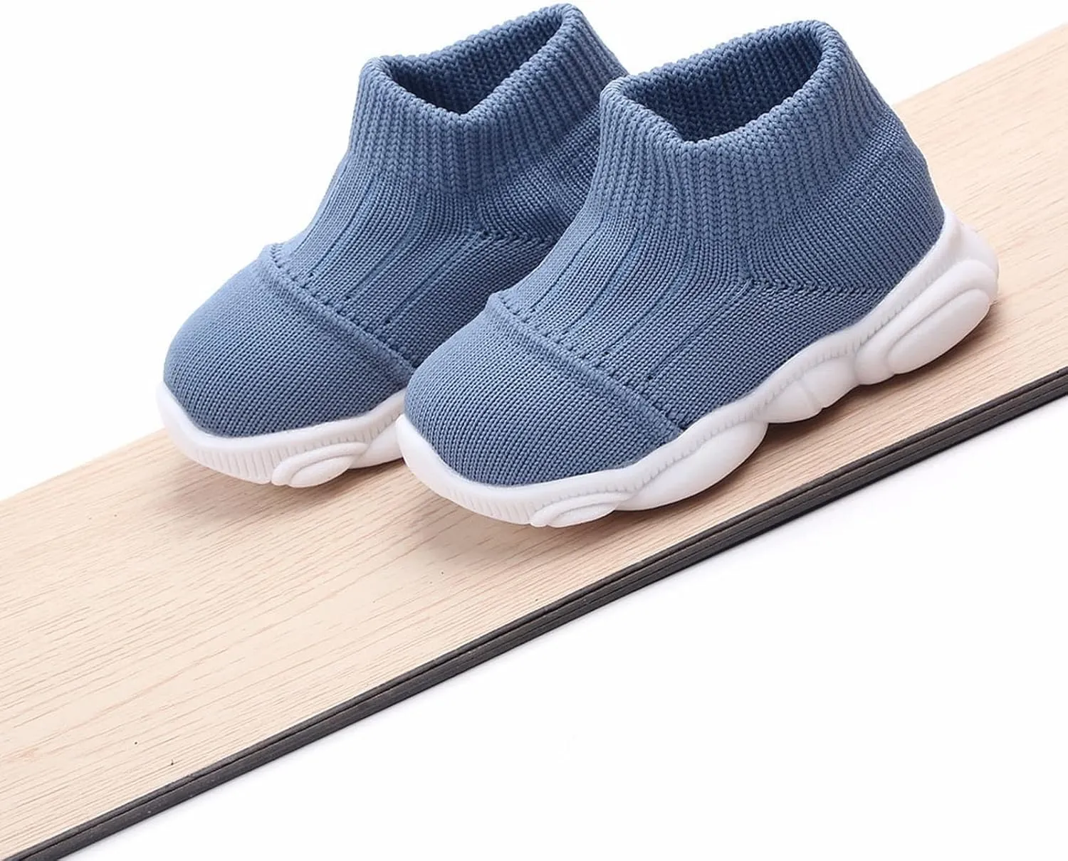 Boys and Girls Children's Shoes Fly Weaving Mesh Shoes Breathable Non Slip Baby Shoes Spring Casual Kid Size 2 Shoes
