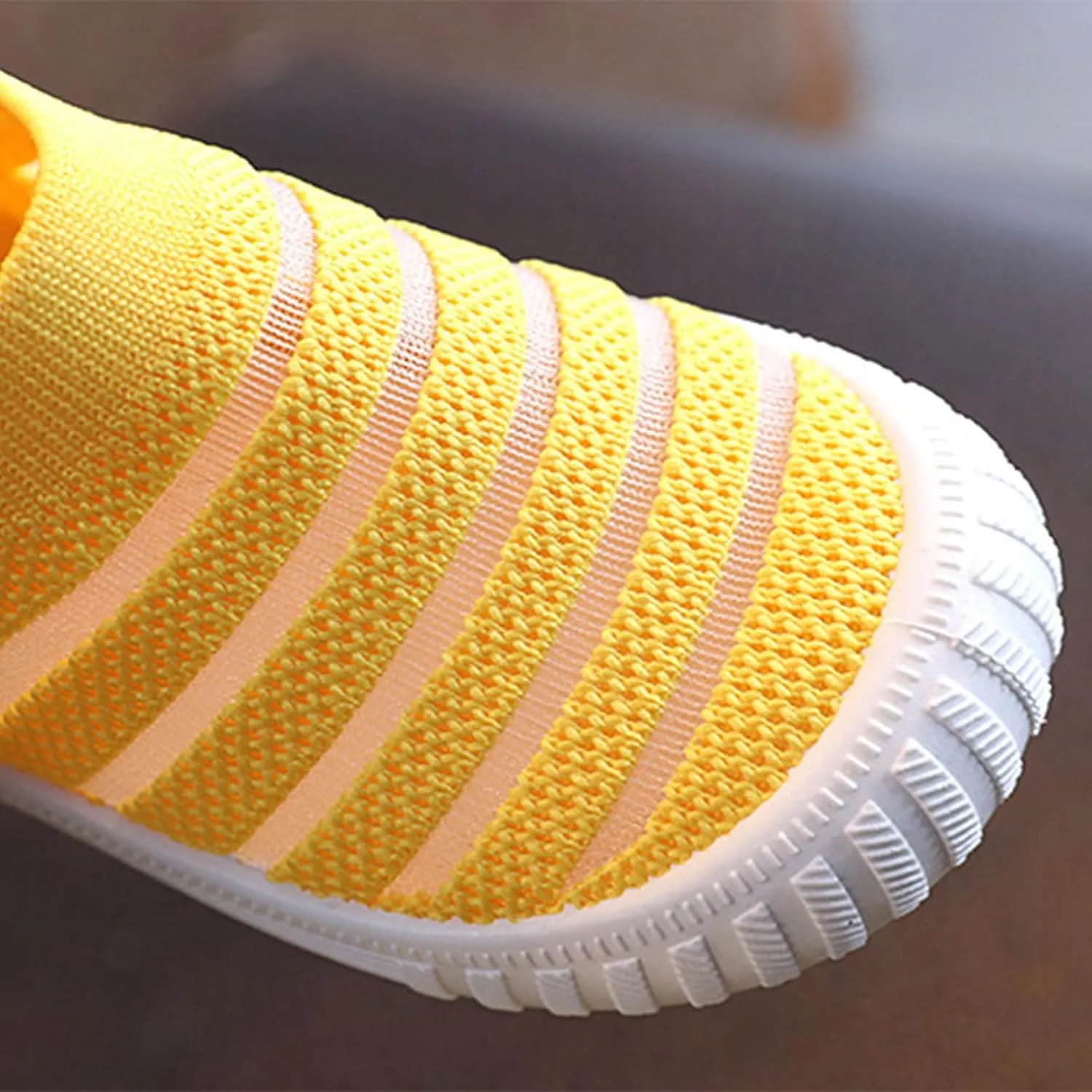 Boys' Sneakers Girls Summer Sneakers Flying Woven Mesh Breathable Comfortable Flat Casual Cute Shoes Black Sneakers