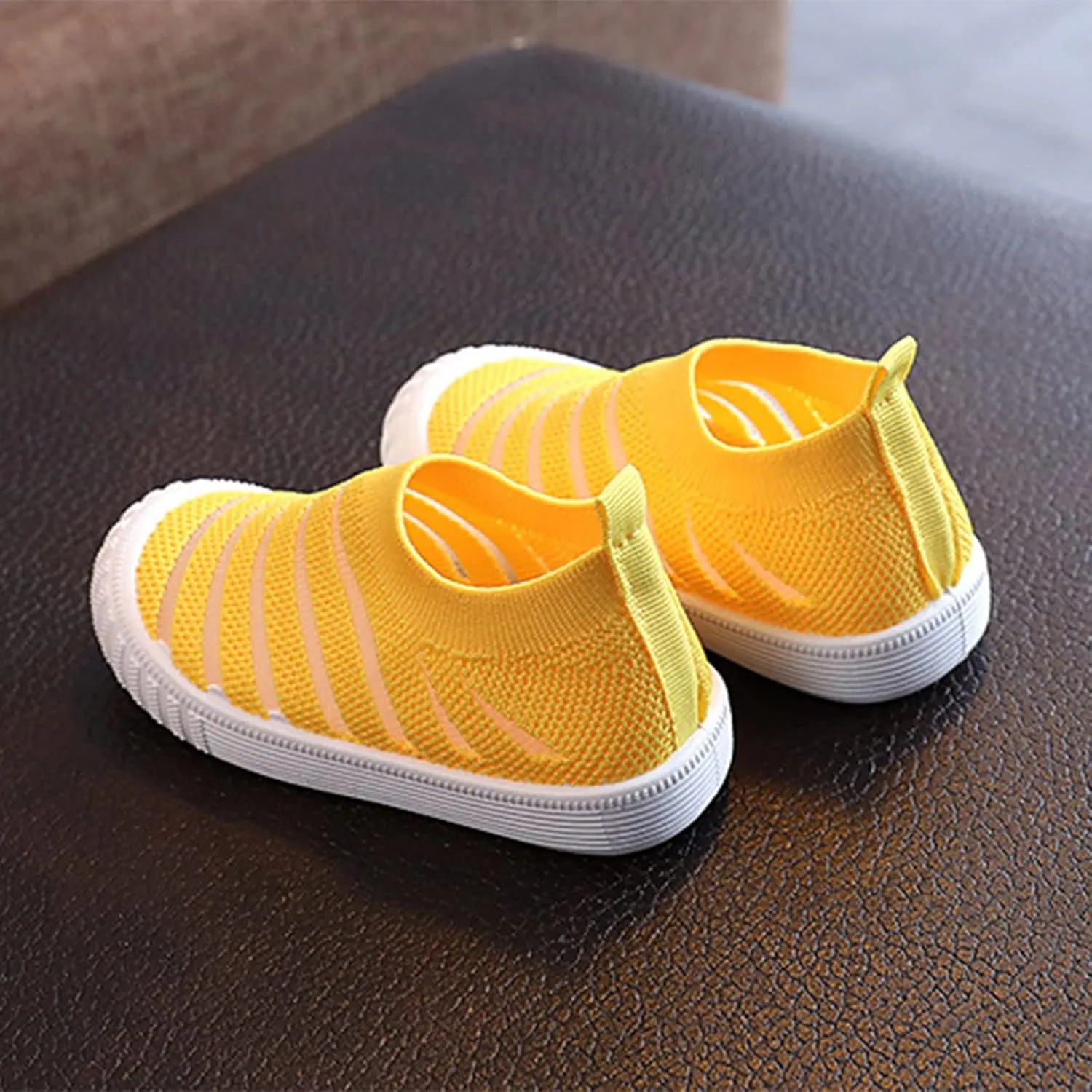 Boys' Sneakers Girls Summer Sneakers Flying Woven Mesh Breathable Comfortable Flat Casual Cute Shoes Black Sneakers