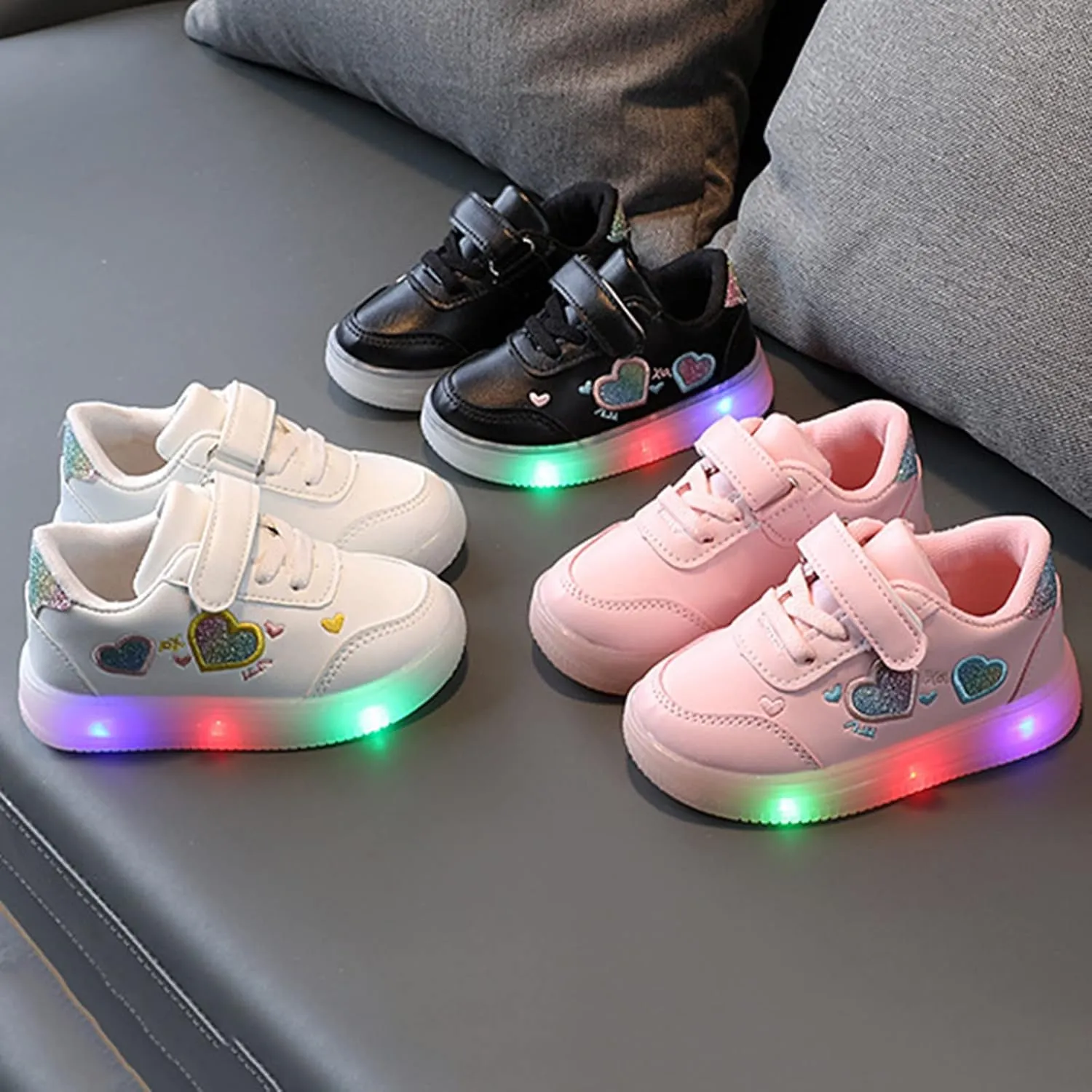 Children's Casual Shoes Boys Breathable Non-Slip Light Sneakers Unisex Luminous Sneakers Sport Running Shoes