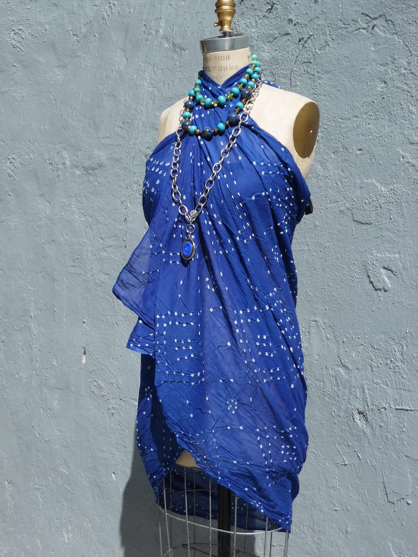 Crinkle Cotton Pareo Sarong In Navy Blue