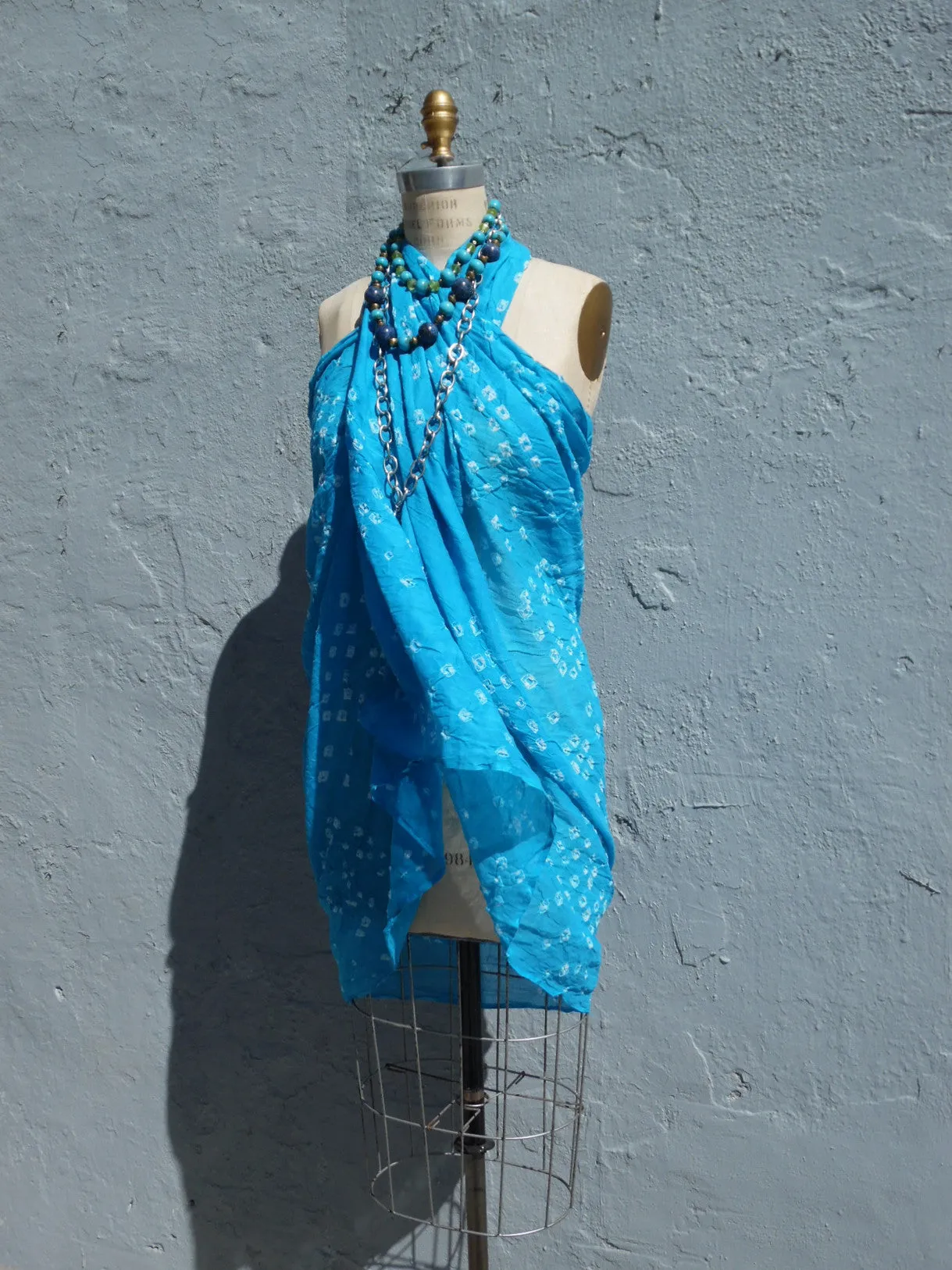 Crinkle Cotton Pareo Sarong In Navy Blue