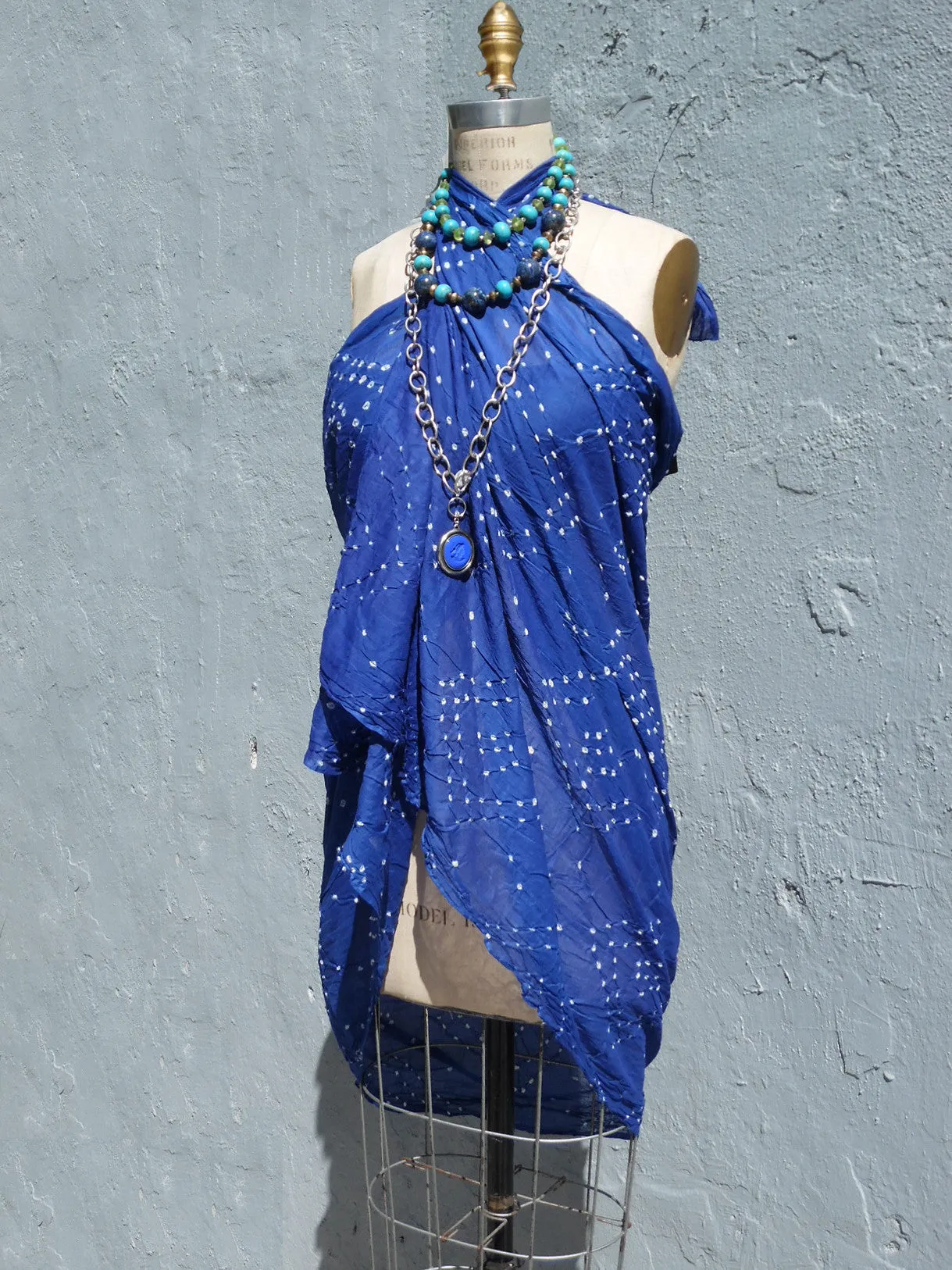 Crinkle Cotton Pareo Sarong In Navy Blue