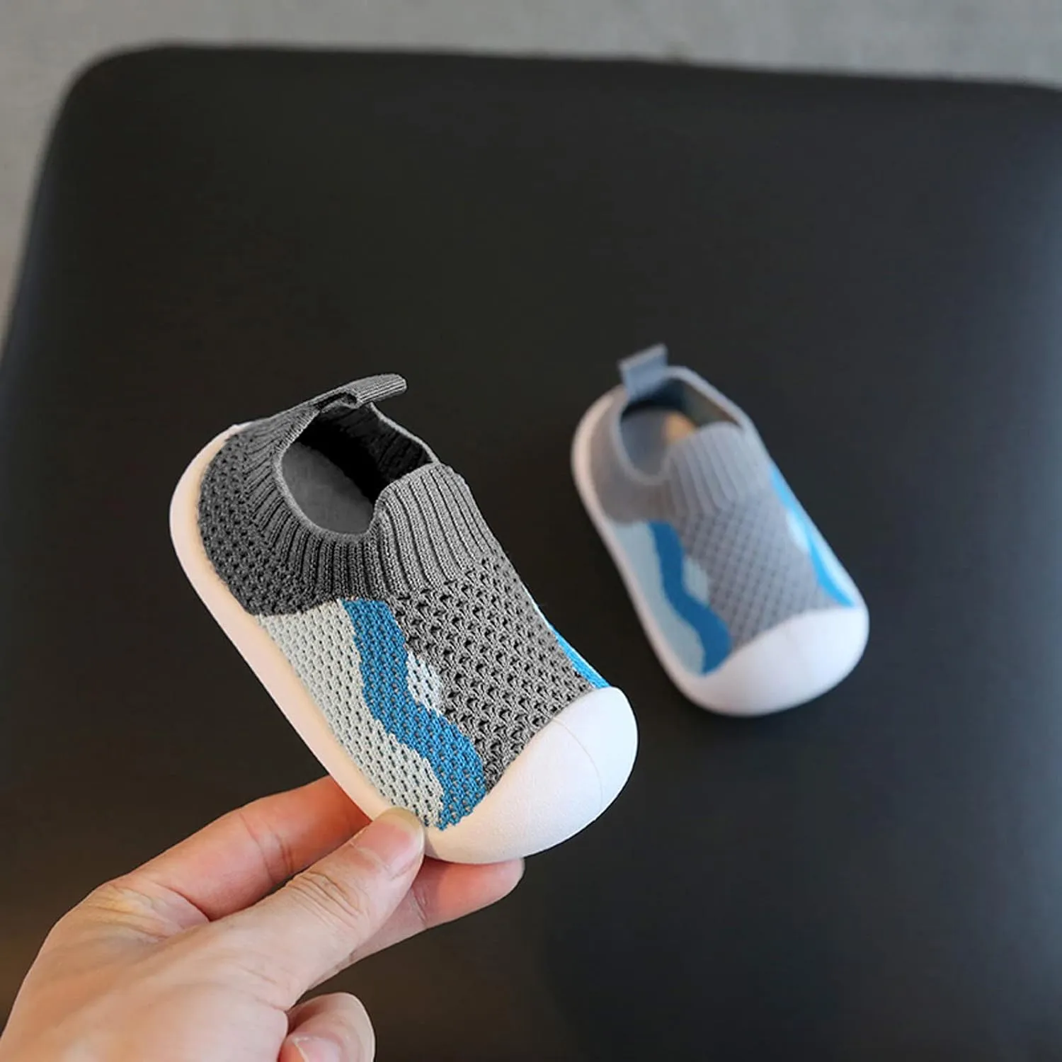 First Walking Shoes Baby Non-Skid Floor Slipper Non Slip Soft Sole Sneakers Slip on Sneakers Protect Toes Shoes