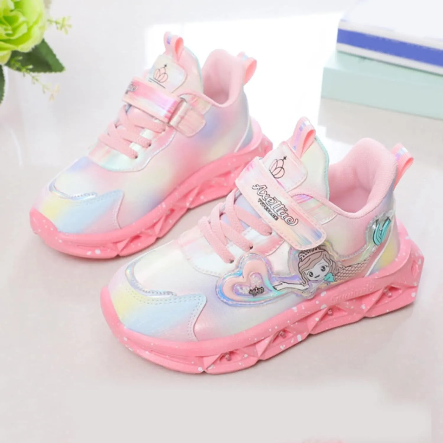 Girls Princess Shoes Slip On Light-Up Sneakers Mermai Shoes Breathable Mesh Sneakers Lightweight Running Shoes