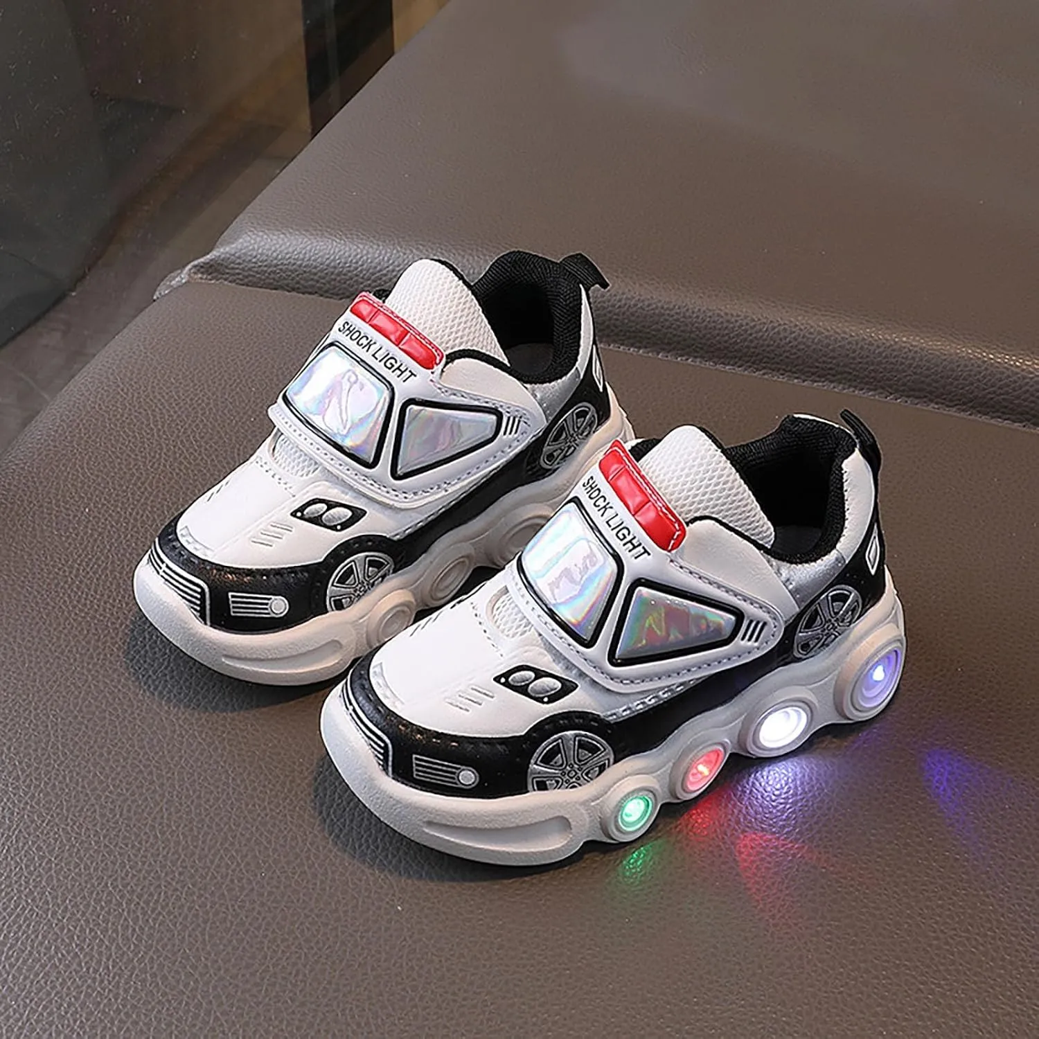 JINCAIHONG Kids Light Up Shoes Toddlers Running Sneakers with Glittery Lights Little Child's Footwear