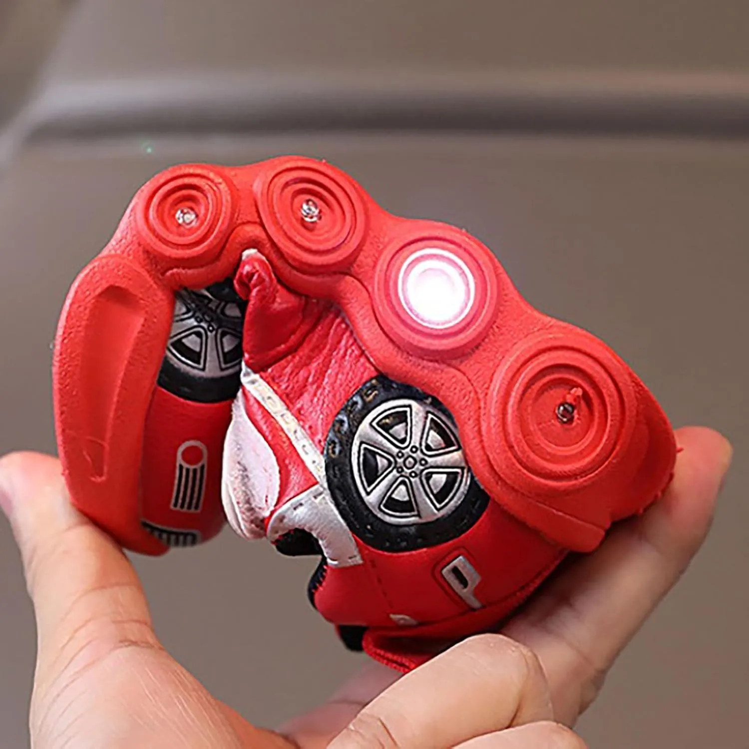 JINCAIHONG Kids Light Up Shoes Toddlers Running Sneakers with Glittery Lights Little Child's Footwear