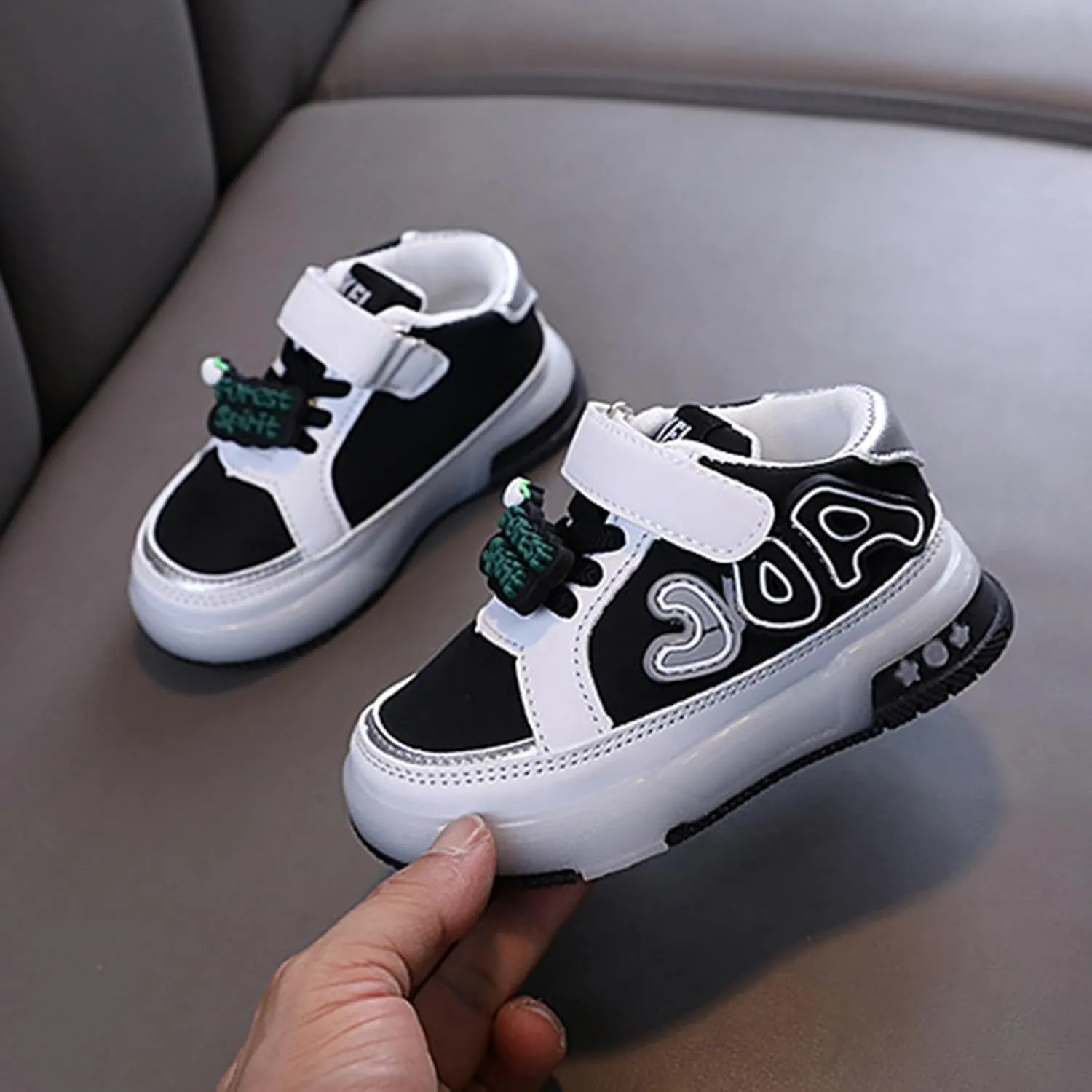 LED Shoes for Toddler Girls Boys and ittle Kids Light Up Bow New Cute Shoes Baby Children Casual Winter Warm Shoes