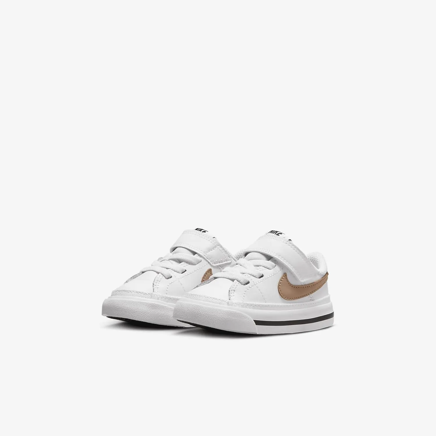 NIKE Boy's Sneakers Shoes