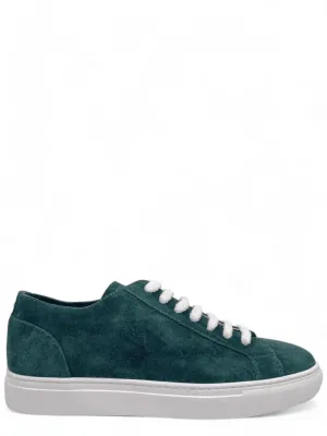 Sneakers in suede