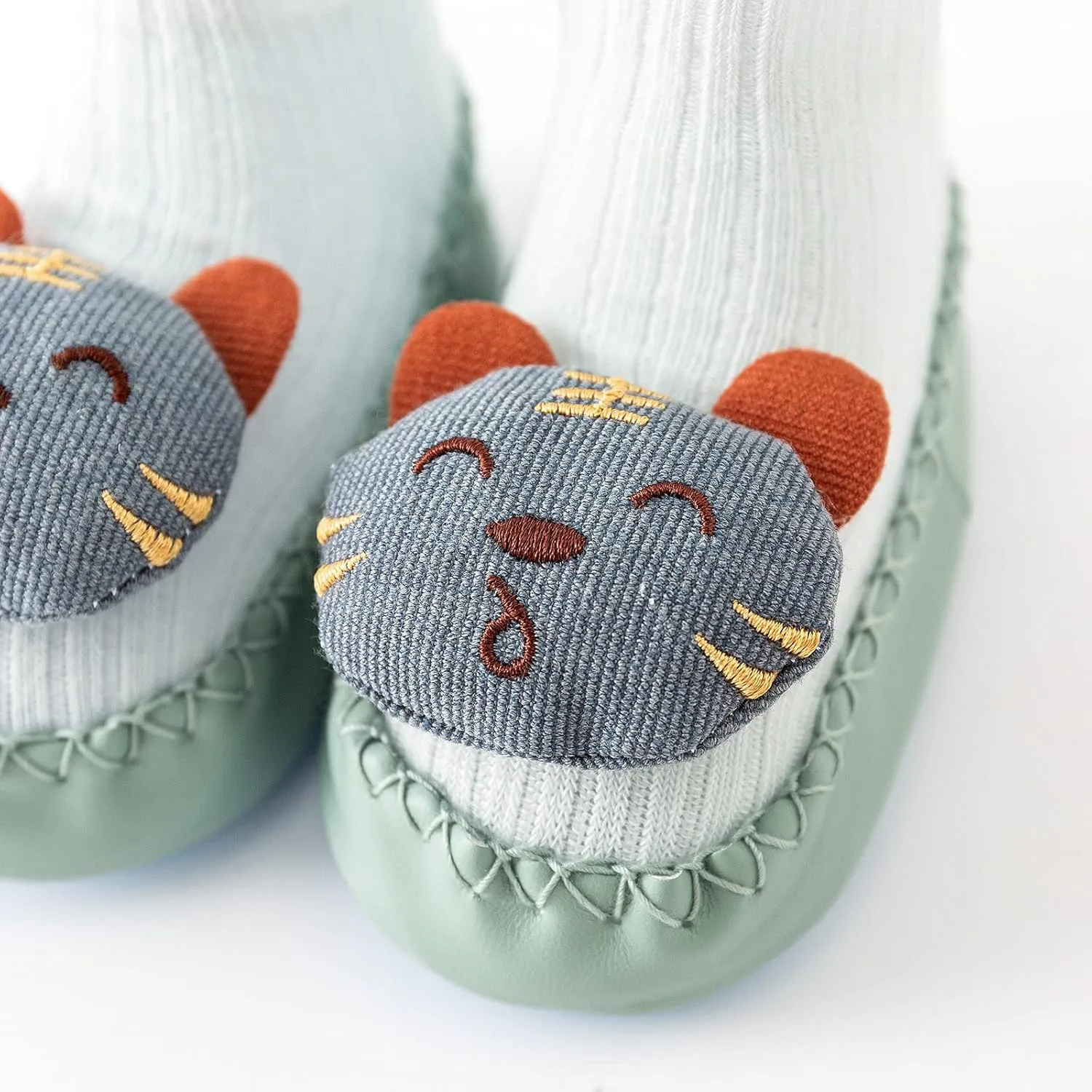 Spring and Summer Children Infant Shoes Soft Soles Non Slip High Top Breathable Comfortable Cute Slip on Shoes Size 4