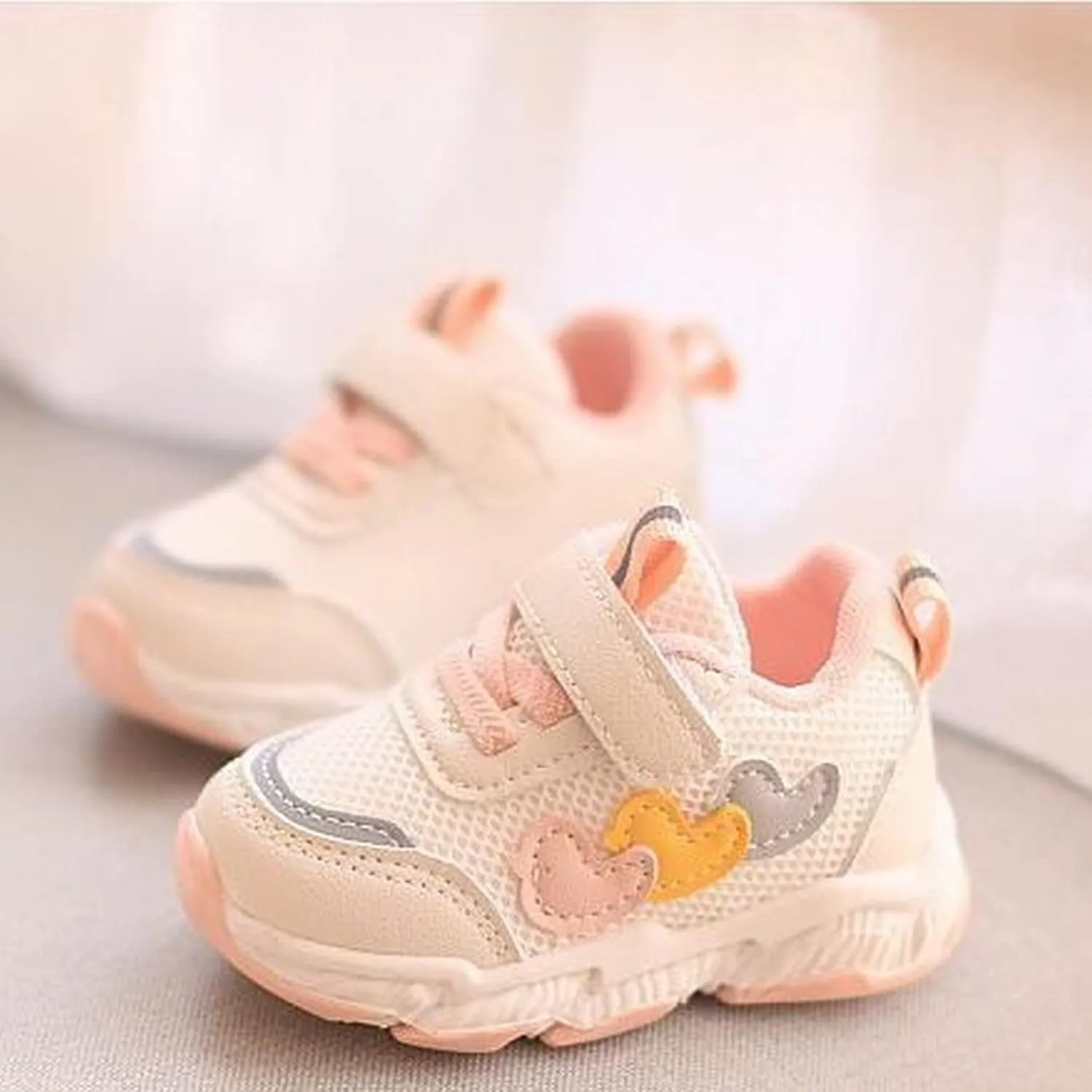 Toddler Sneakers Children's Sports Mesh Shoes Unisex Heart Decoration for Kids 3 to 18 Toddler Shoes Boys Size 6 Wide